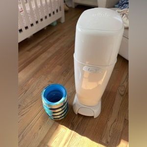 Diaper Genie | Includes Diaper Genie Complete Diaper Pail, 5 Refill Bags